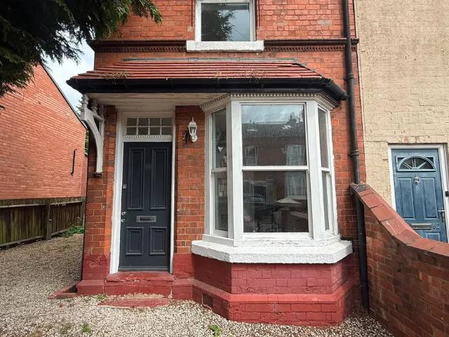 3 bedroom property to let in Greenfield Road, Harborne £1,350 pcm