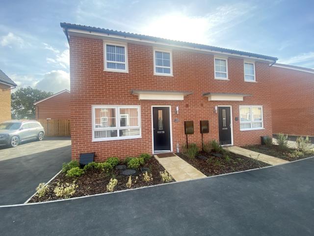 3 bedroom property to let in Haldane Drive, NR4 7FY £1,600 pcm