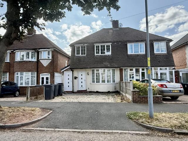3 bedroom property to let in Hollydale Road, Tyburn, B24 £1,325 pcm