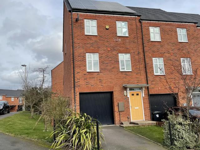 3 bedroom property to let in John Corbett Drive, Amblecote, Stourbridge, West Midlands £1,300 pcm