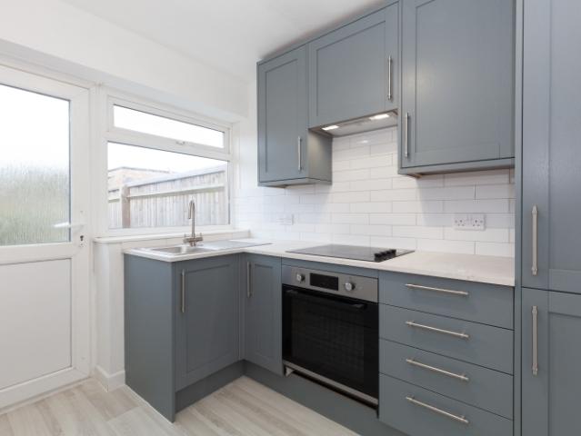 3 bedroom property to let in Parsons Mead, Abingdon £1,700 pcm