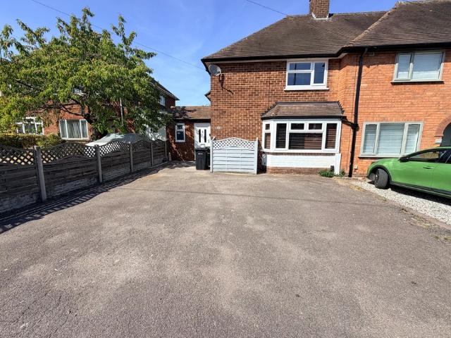 3 bedroom property to let in Reddicap Heath Road, Sutton Coldfield £1,700 pcm