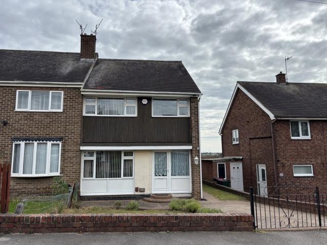 3 bedroom property to let in Roman Crescent, Brinsworth, S60 5DU £1,000 pcm