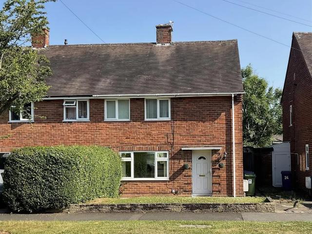 3 bedroom property to let in Swancote Drive, Wolverhampton, WARSTONES £1,250 pcm