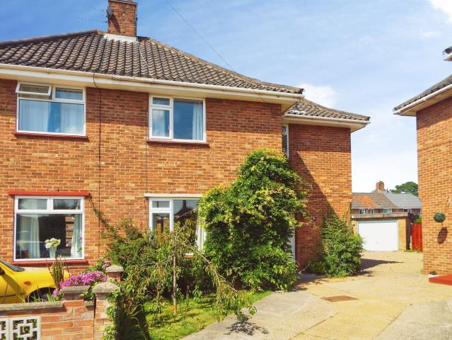3 bedroom property to let in Sotherton Road, NR4 7DB £1,400 pcm