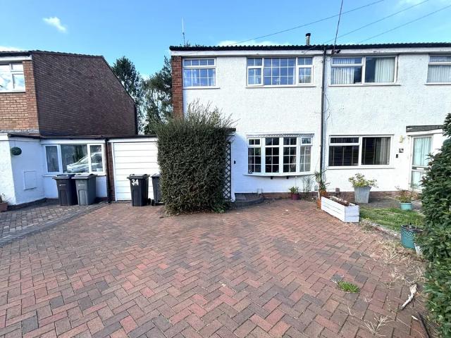 3 bedroom property to let in Wellman Croft, Selly Oak, B29 £1,200 pcm