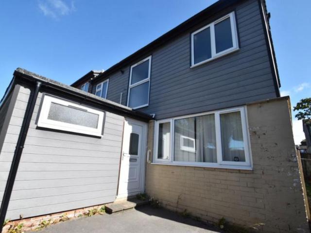 3 bedroom Property To Let