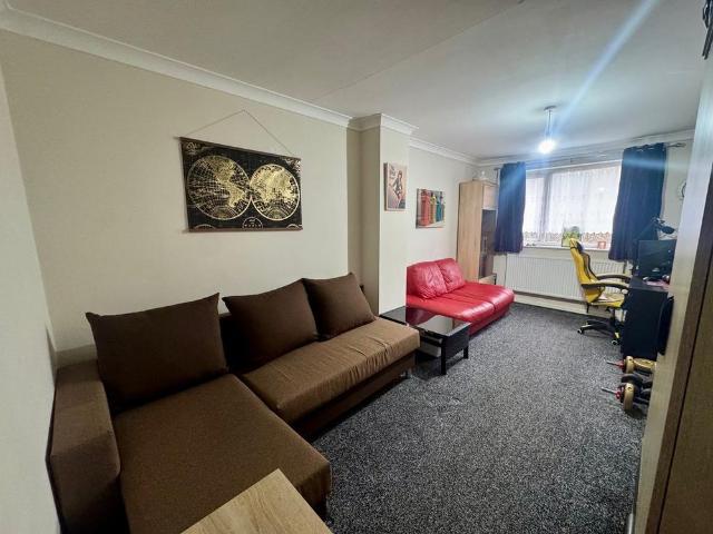 3 bedroom property to rent