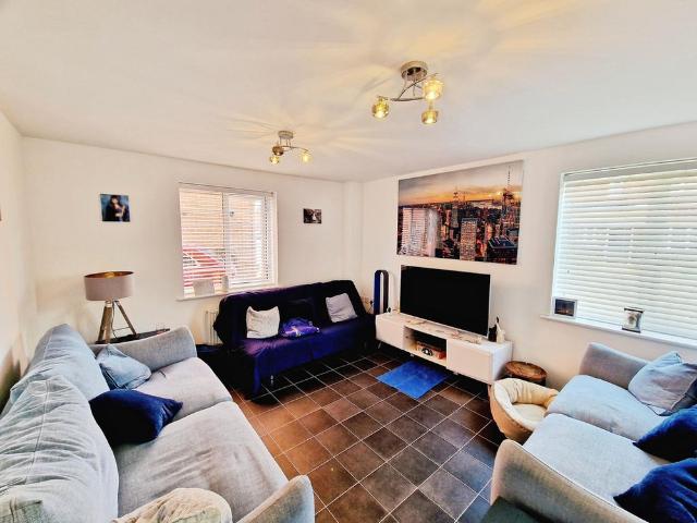 3 bedroom property to rent