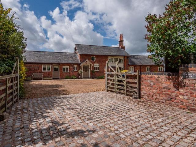 3 bedroom property to rent