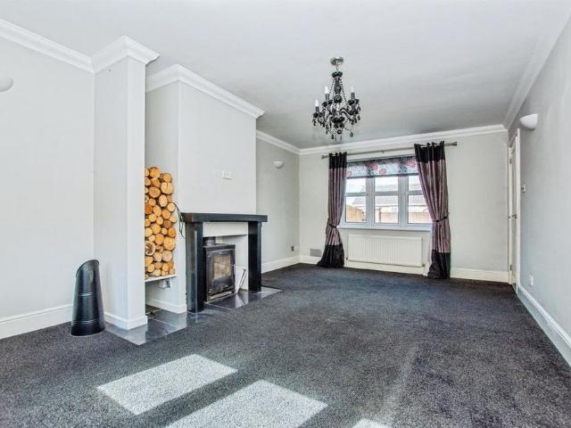 3 bedroom property to rent