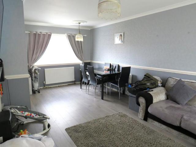 3 bedroom property to rent
