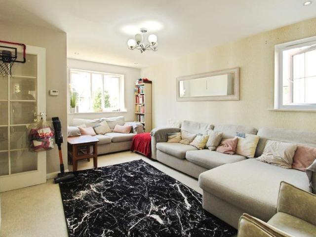 3 bedroom property to rent