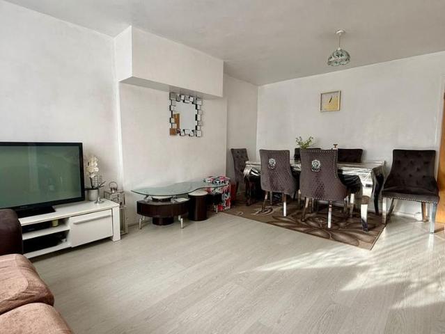 3 bedroom property to rent