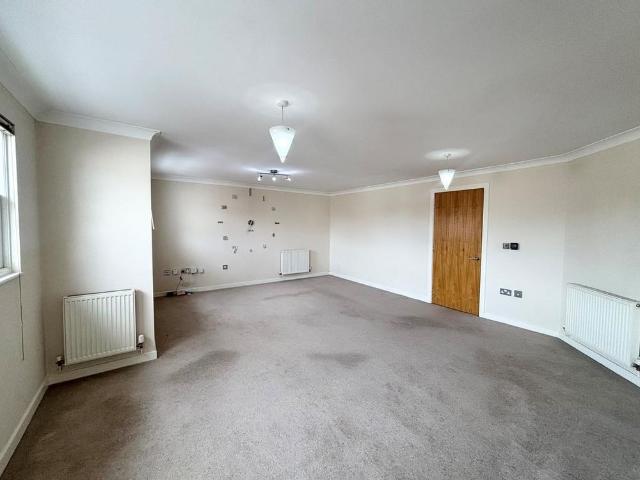 3 bedroom apartment to rent