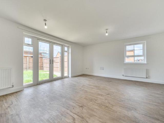 3 bedroom property to rent
