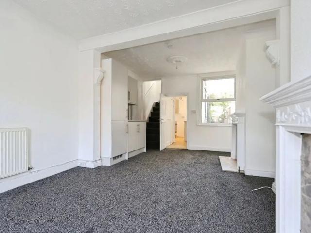 3 bedroom property to rent