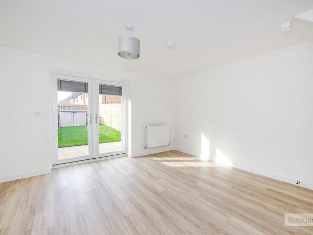 3 bedroom property to rent