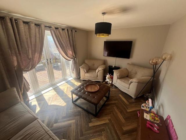 3 bedroom property to rent