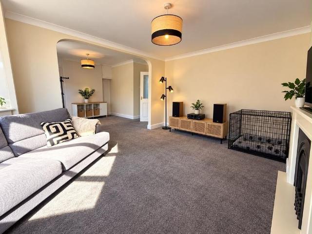 3 bedroom property to rent