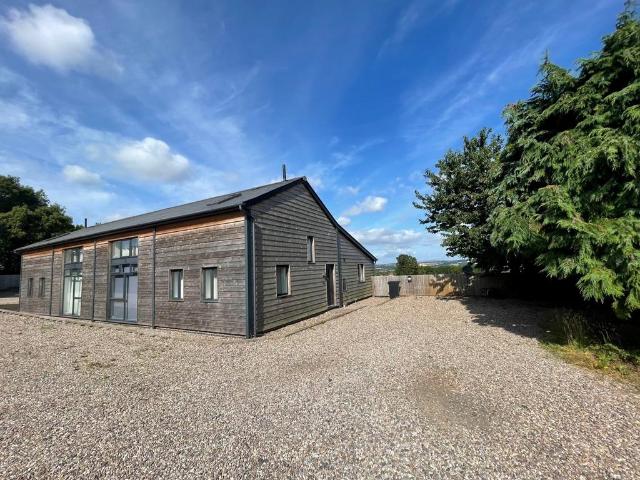 3 bedroom property to rent