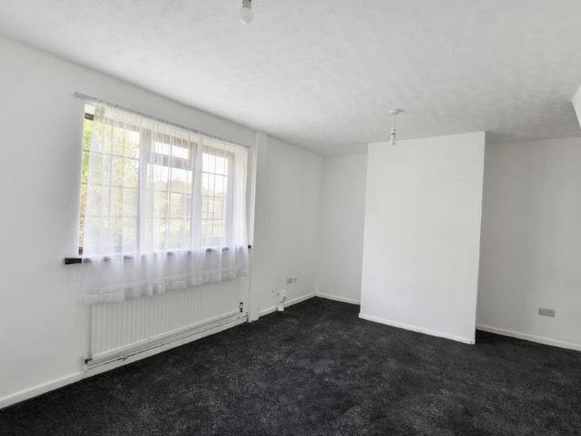 3 bedroom property to rent