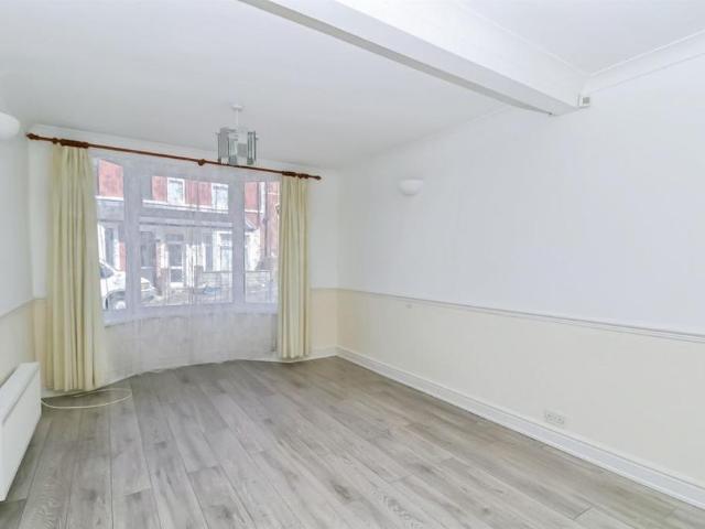 3 bedroom property to rent