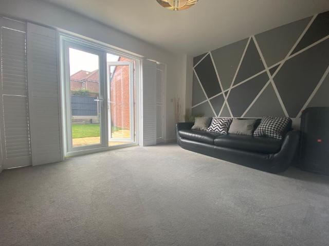 3 bedroom property to rent