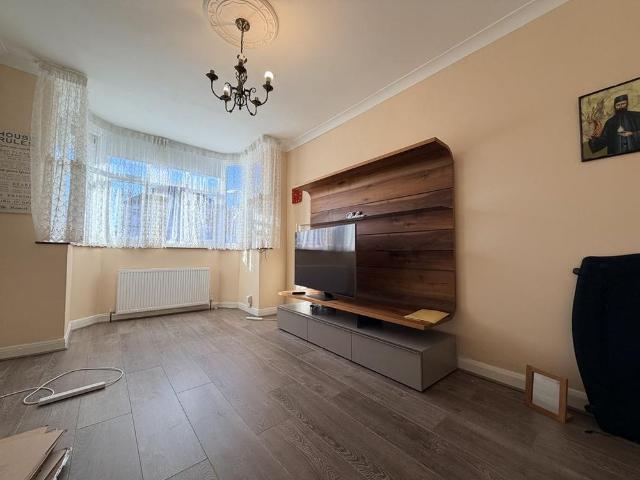 3 bedroom property to rent
