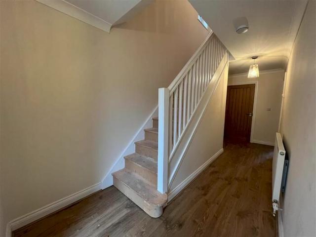 3 Bedroom Property To Rent In Woodland Road, Neath, SA10