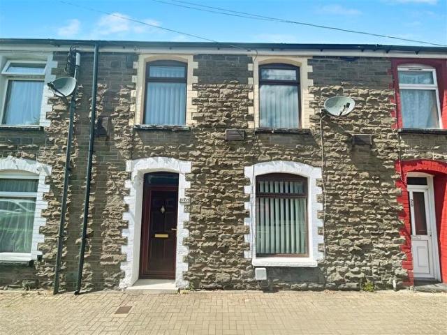 3 Bedroom Property To Rent In Coedpenmaen Road, Pontypridd, CF37