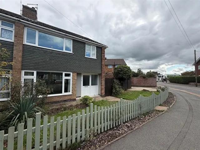3 Bedroom Property To Rent In Gwendoline Drive, Countesthorpe, Leicester, LE8