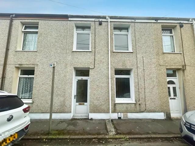 3 Bedroom Property To Rent In King Street, Neath, SA11