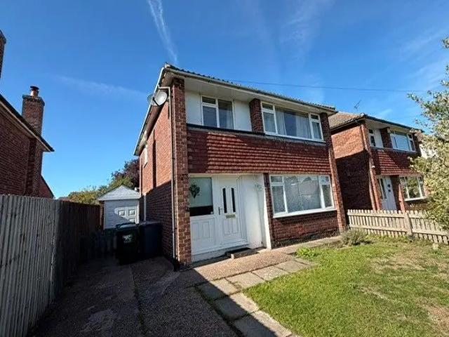 3 Bedroom Property To Rent In Magdalen Drive, Nottingham, NG13