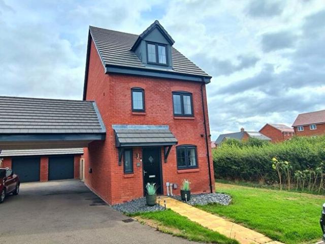 3 Bedroom Property To Rent In Mallow Way, Northants, NN11