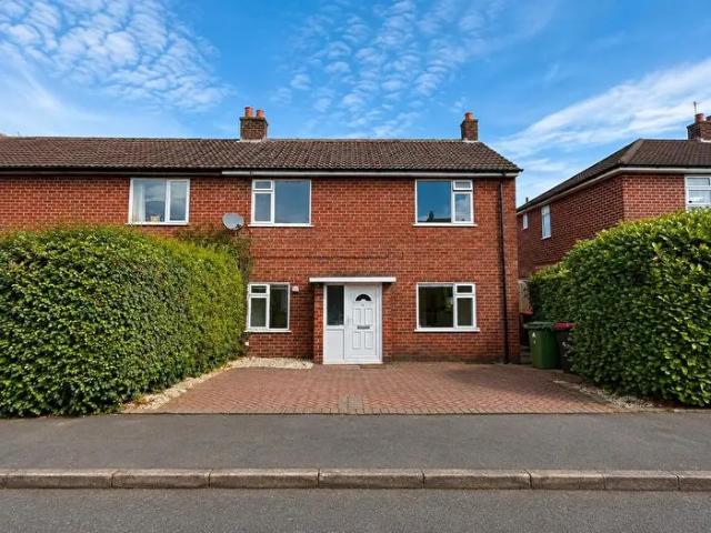 3 Bedroom Property To Rent In St Nicholas Estate, Baddesley Ensor, Atherstone, CV9