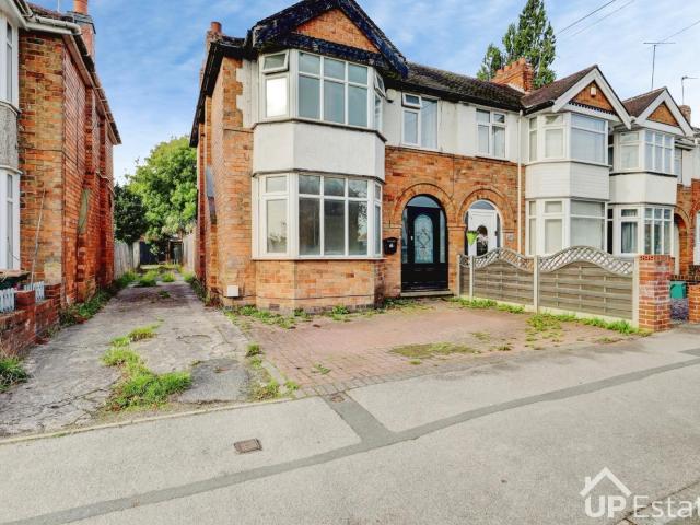 3 bedroom property to rent on Arundel Road, Coventry