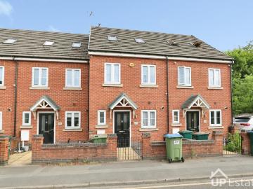 3 bedroom property to rent on Bell Green Road, Coventry