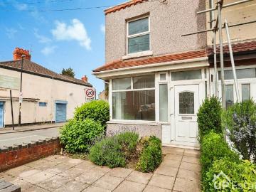 3 bedroom property to rent on Broad Street, Coventry