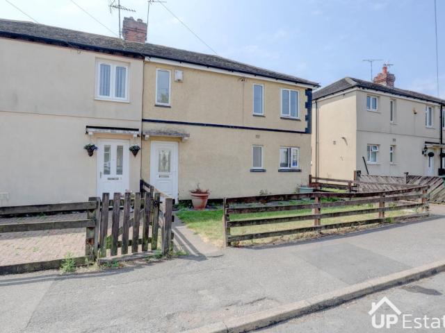 3 bedroom property to rent on Houldsworth Crescent, Coventry