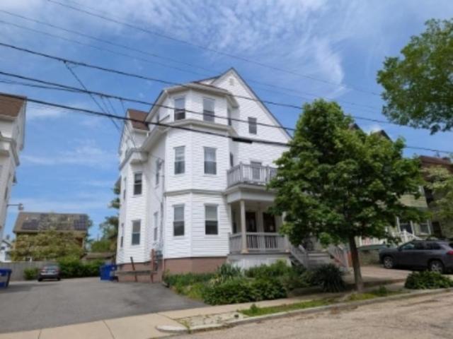 3 bedroom, Providence RI 02906 LS104740230