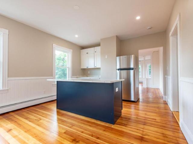 3 bedroom, Providence RI 02908 106024573