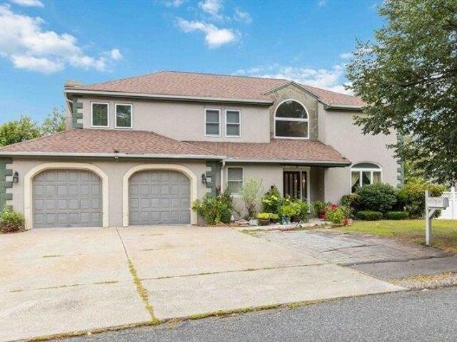3 bedroom, Quincy MA 02169 104687149