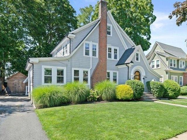3 bedroom, Quincy MA 02169 105494222