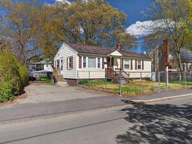 3 bedroom, Quincy MA 02169 105404001