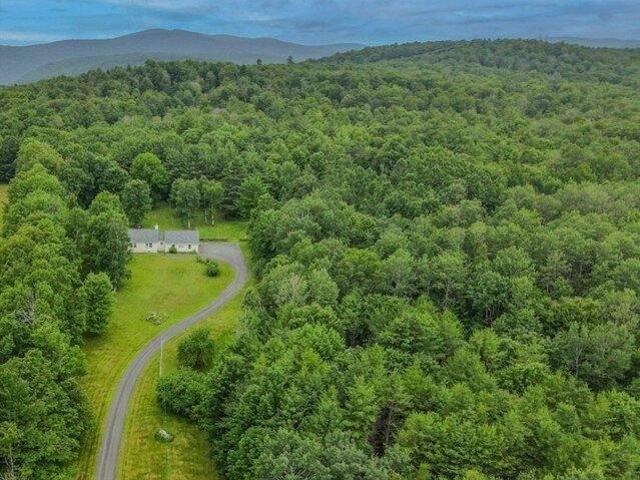 3 bedroom, Rowe MA 01367 104330801