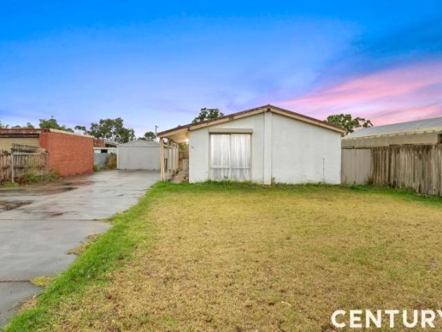 3 Bedroom House Rockbank, VIC 102774781