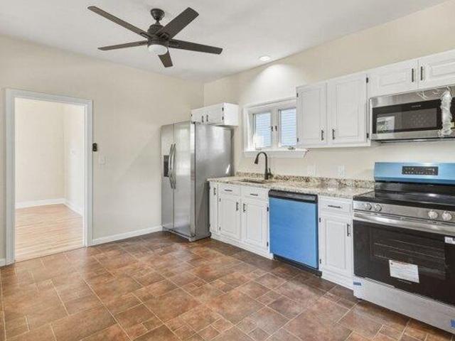 3 bedroom, Rockland MA 02370 105574269