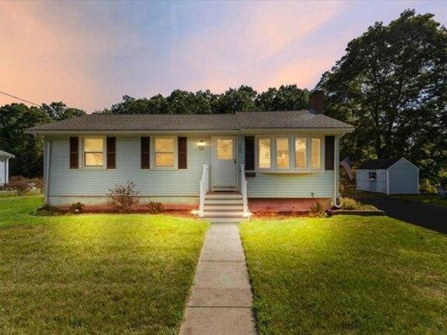3 bedroom, Rockland MA 02370 105591429