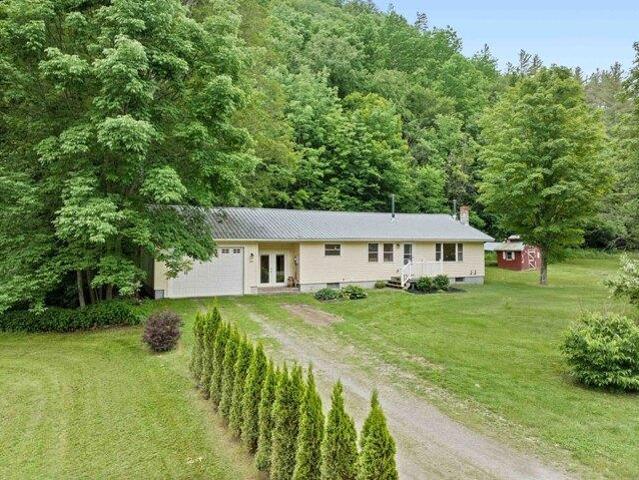 3 bedroom, Rochester VT 05767 104759676